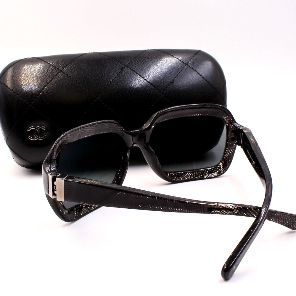 Authentic Chanel Sunglasses BrandNew Store Display